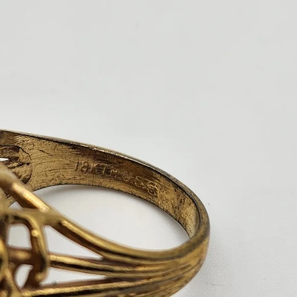 Vintage Aurora 18KT HGE Green & White Opalescent Crystal Cocktail Ring (8) - Picture 8 of 9